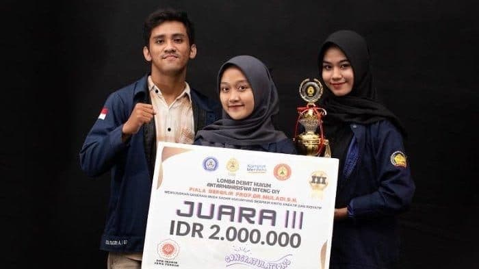 Unissula Law Students Win at Central Java–Yogyakarta Level