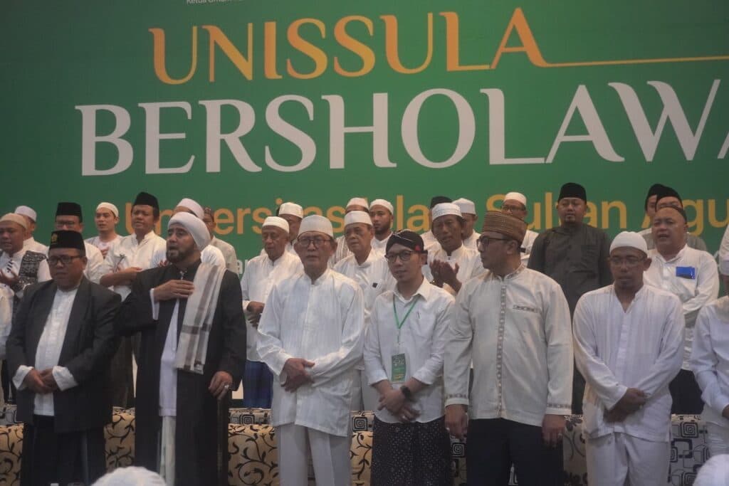 Unissula Bersholawat — Devotional Gathering